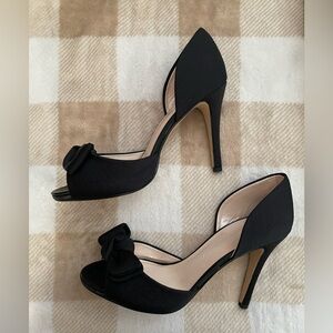 NEW Women’s Caparros Elegant Black Peep-Toe Bow Heels New with Box size 8B